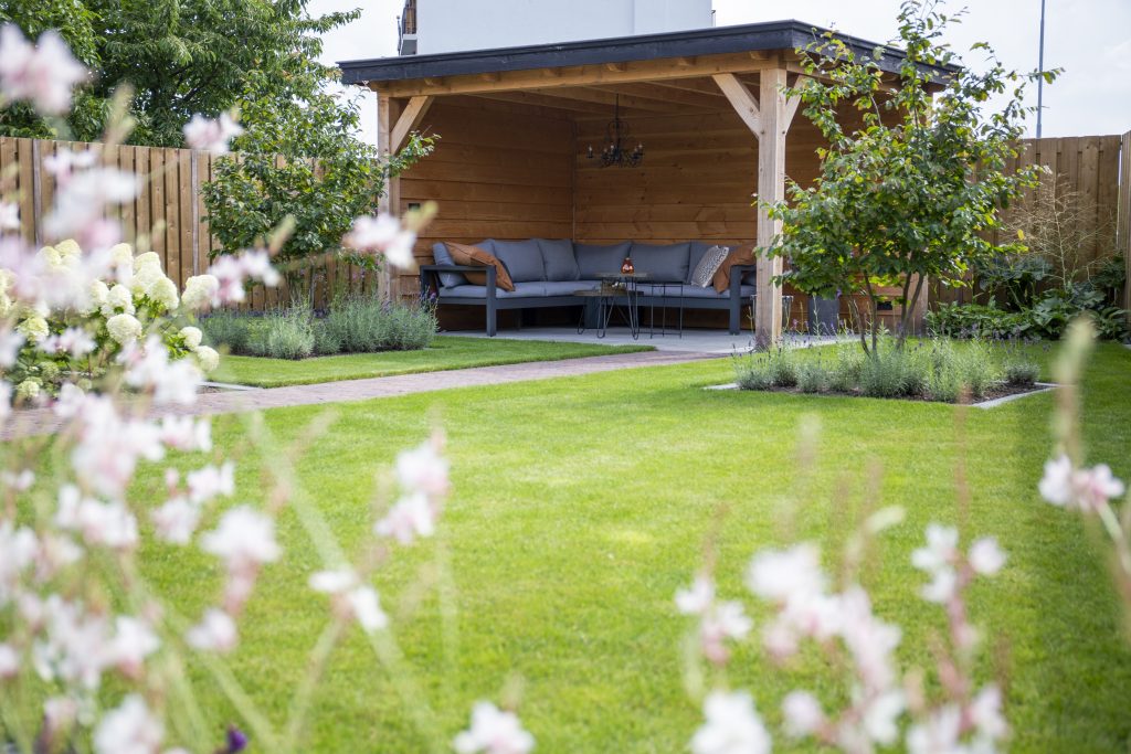 Hovenier Ochten | van Dijk Buiteninrichting